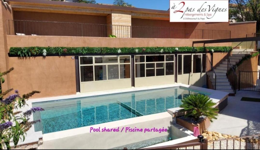 A 2 Pas Des Vignes, Hebergements Et Spa, Maison Numero 6, A Chateauneuf Du Pape Exterior photo