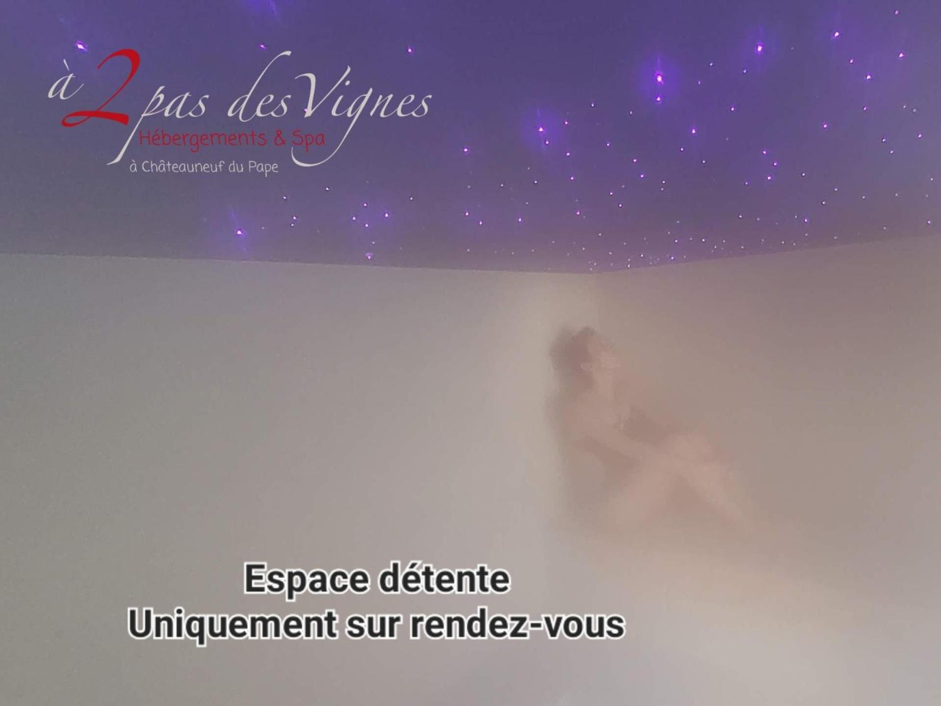 A 2 Pas Des Vignes, Hebergements Et Spa, Maison Numero 6, A Chateauneuf Du Pape Exterior photo